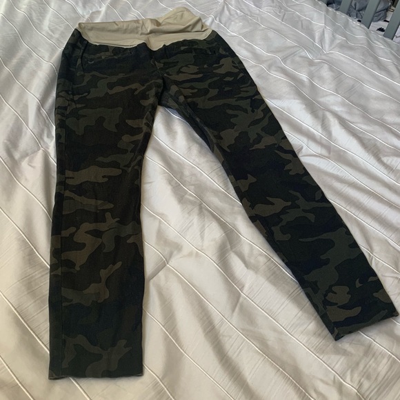GAP Denim - GAP Maternity full panel skinny ankle camo jeans